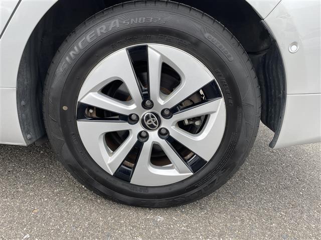 プリウス A 純正SDナビ/フルセグテレビ/バックカメラ/革巻ステアリング/衝突軽減システム/ヘッドアップディスプレイ/LAK/ブラインドスポットモニター/ETC/レーダークルーズコントロール/社外前後ドラレコ(36枚目)