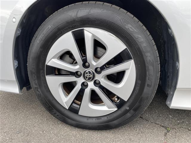 プリウス A 純正SDナビ/フルセグテレビ/バックカメラ/革巻ステアリング/衝突軽減システム/ヘッドアップディスプレイ/LAK/ブラインドスポットモニター/ETC/レーダークルーズコントロール/社外前後ドラレコ(37枚目)