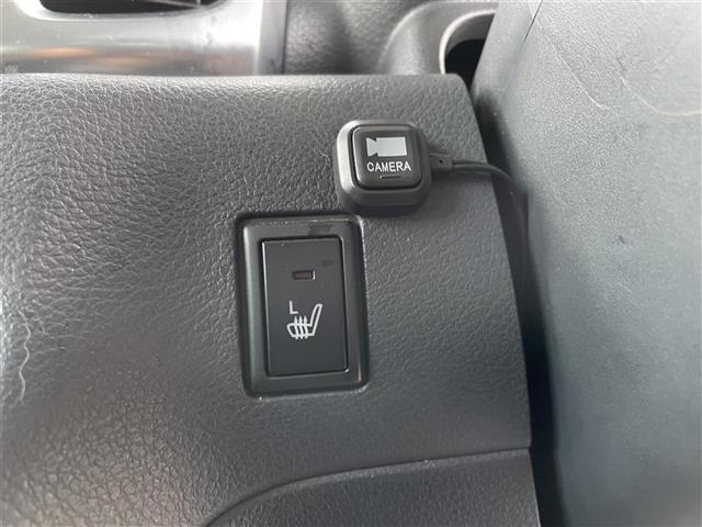 スペーシアカスタム ＸＳ　社外メモリナビ／バックカメラ／フルセグテレビ／革巻きステアリング／ステアリングリモコン／両側パワースライドドア／ＥＴＣ／ドアバイザー／シートヒーター（27枚目）