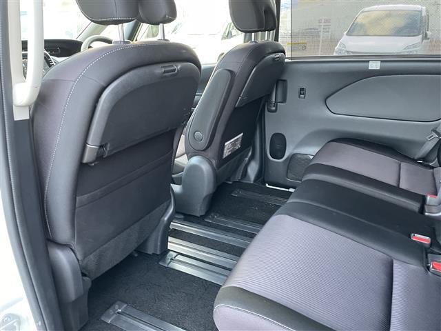 セレナ ハイウェイスター　純正ＳＤナビ／フルセグテレビ／バックカメラ／革巻ステアリング／ステアリングリモコン／クルーズコントロール／ドライブレコーダー／ドアバイザー／ヘッドライトレベライザー（29枚目）