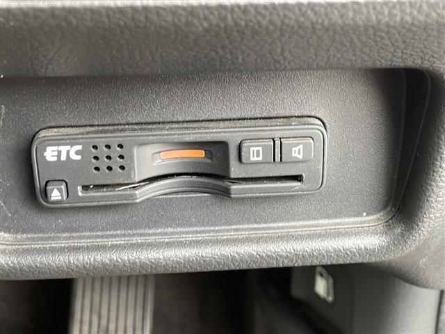 オデッセイ アブソルート　☆純正ナビ☆Ｂｌｕｅｔｏｏｔｈ☆ＥＴＣ☆フリップダウン☆バックカメラ☆フルセグ☆両側パワースライド☆オットマン（6枚目）