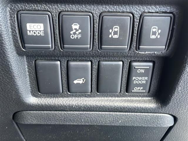 エルグランド ３５０ハイウェイスター　純正ナビ　バックカメラ　両面パワースライドドア　パワーバックドア　純正アルミホイール（5枚目）