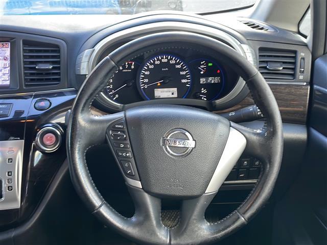 エルグランド ３５０ハイウェイスター　純正ナビ　バックカメラ　両面パワースライドドア　パワーバックドア　純正アルミホイール（29枚目）