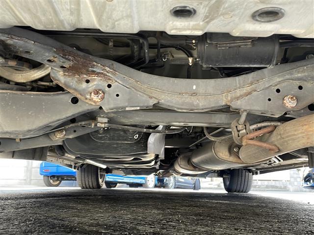 エルグランド ３５０ハイウェイスター　純正ナビ　バックカメラ　両面パワースライドドア　パワーバックドア　純正アルミホイール（33枚目）