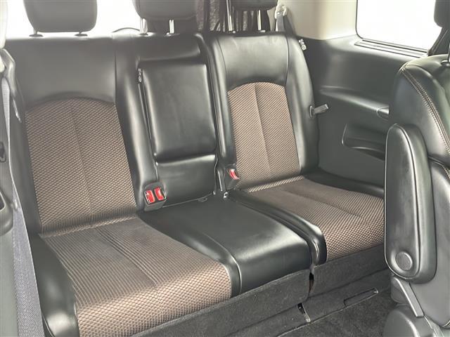 エルグランド ２５０ハイウェイスターアーバンクロム　純正ナビ　バックカメラ　ＥＴＣ　両側パワースライドドア　純正アルミホイール　フリップダウンモニター（7枚目）