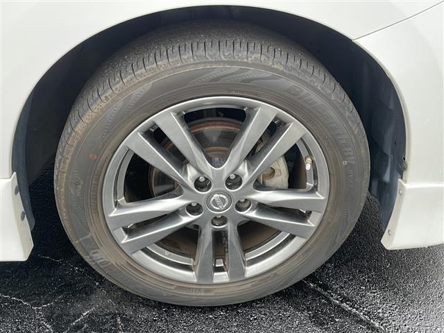 エルグランド ２５０ハイウェイスターアーバンクロム　純正ナビ　バックカメラ　ＥＴＣ　両側パワースライドドア　純正アルミホイール　フリップダウンモニター（23枚目）