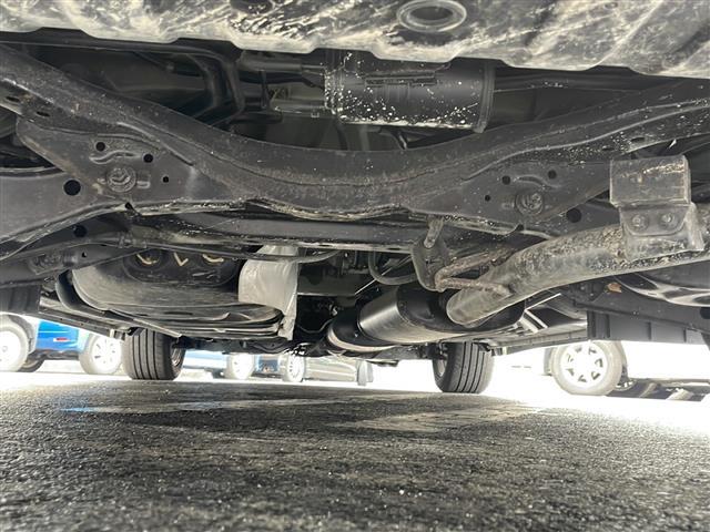 エルグランド ２５０ハイウェイスターアーバンクロム　純正ナビ　バックカメラ　ＥＴＣ　両側パワースライドドア　純正アルミホイール　フリップダウンモニター（24枚目）