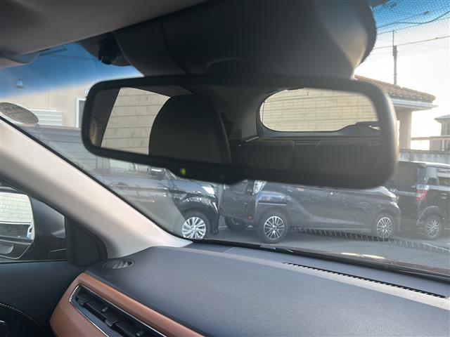 ヴェゼル ハイブリッドＺ　☆純正ナビ☆Ｂｌｕｅｔｏｏｔｈ☆バックカメラ☆フルセグテレビ☆ＥＴＣ☆シートヒーター☆純正ホイール（8枚目）