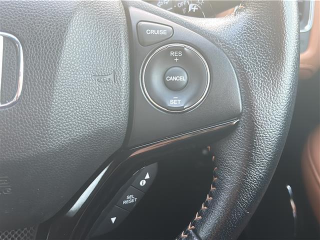 ヴェゼル ハイブリッドＺ　☆純正ナビ☆Ｂｌｕｅｔｏｏｔｈ☆バックカメラ☆フルセグテレビ☆ＥＴＣ☆シートヒーター☆純正ホイール（11枚目）