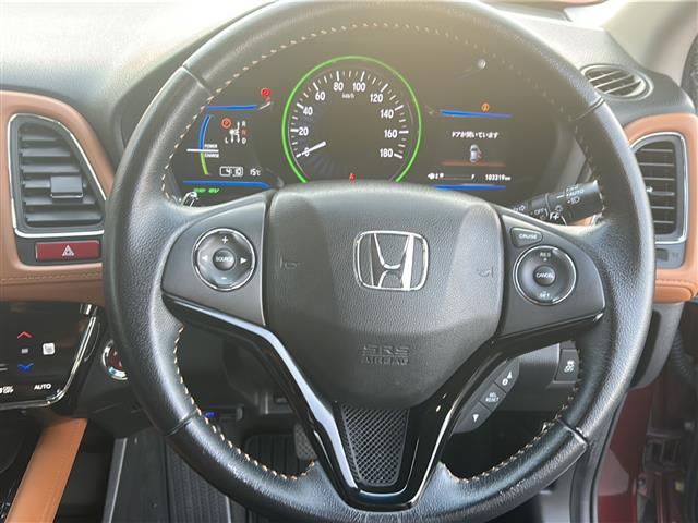 ヴェゼル ハイブリッドＺ　☆純正ナビ☆Ｂｌｕｅｔｏｏｔｈ☆バックカメラ☆フルセグテレビ☆ＥＴＣ☆シートヒーター☆純正ホイール（14枚目）