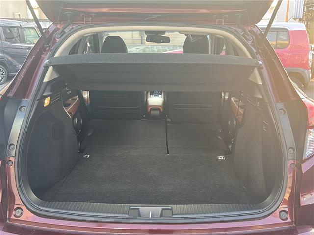 ヴェゼル ハイブリッドＺ　☆純正ナビ☆Ｂｌｕｅｔｏｏｔｈ☆バックカメラ☆フルセグテレビ☆ＥＴＣ☆シートヒーター☆純正ホイール（22枚目）