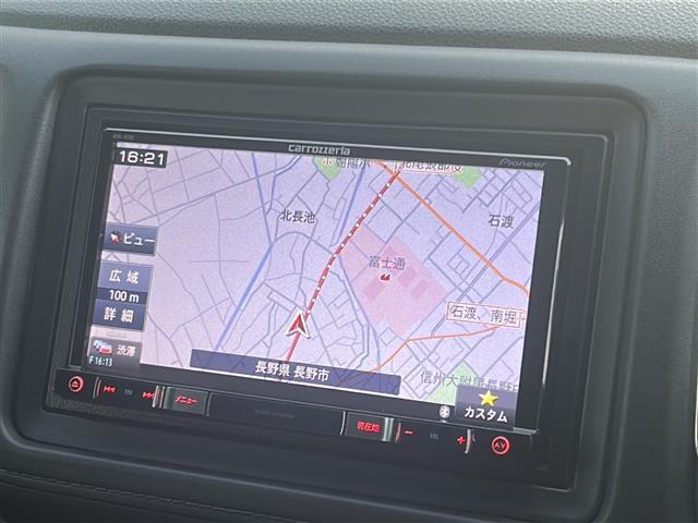 ヴェゼル ハイブリッドＸ　☆社外ナビ☆Ｂｌｕｅｔｏｏｔｈ☆バックカメラ☆フルセグテレビ☆ＥＴＣ☆シートヒーター☆純正ホイール（3枚目）