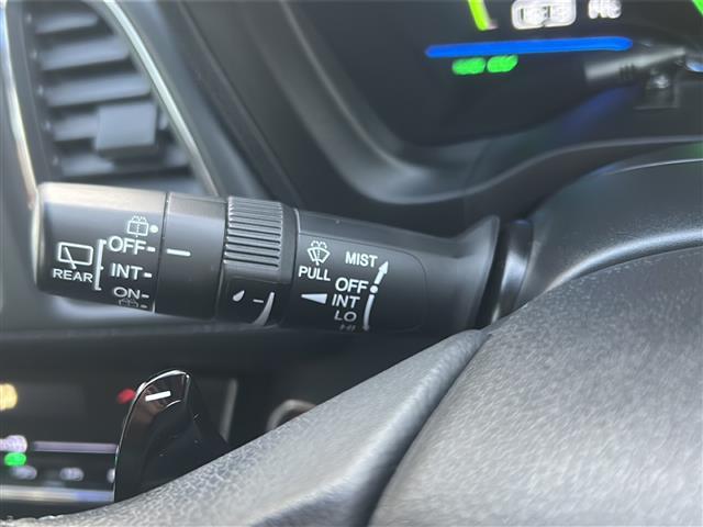 ヴェゼル ハイブリッドＸ　☆社外ナビ☆Ｂｌｕｅｔｏｏｔｈ☆バックカメラ☆フルセグテレビ☆ＥＴＣ☆シートヒーター☆純正ホイール（15枚目）