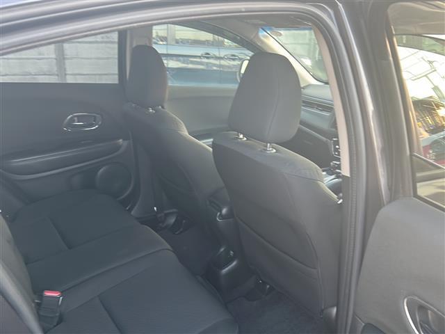 ヴェゼル ハイブリッドＸ　☆社外ナビ☆Ｂｌｕｅｔｏｏｔｈ☆バックカメラ☆フルセグテレビ☆ＥＴＣ☆シートヒーター☆純正ホイール（21枚目）