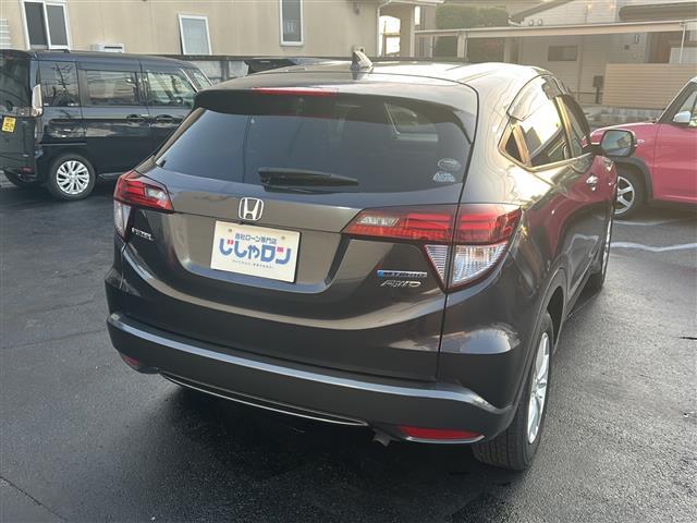 ヴェゼル ハイブリッドＸ　☆社外ナビ☆Ｂｌｕｅｔｏｏｔｈ☆バックカメラ☆フルセグテレビ☆ＥＴＣ☆シートヒーター☆純正ホイール（35枚目）