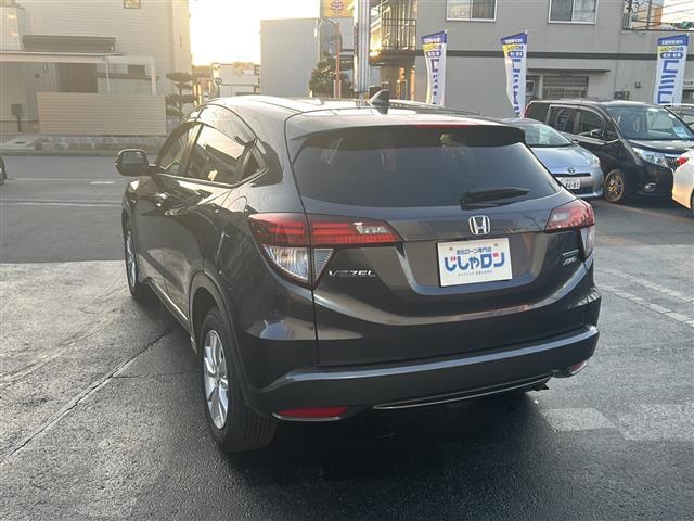 ヴェゼル ハイブリッドＸ　☆社外ナビ☆Ｂｌｕｅｔｏｏｔｈ☆バックカメラ☆フルセグテレビ☆ＥＴＣ☆シートヒーター☆純正ホイール（39枚目）