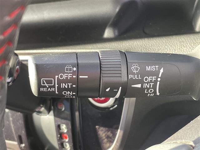 Ｎ－ＢＯＸカスタム ２トーンカラースタイル　Ｇ・Ａパッケージ　社外ナビ　両側パワースライドドア　ＥＴＣ　スマートキープッシュスタート　純正フロアマット（8枚目）