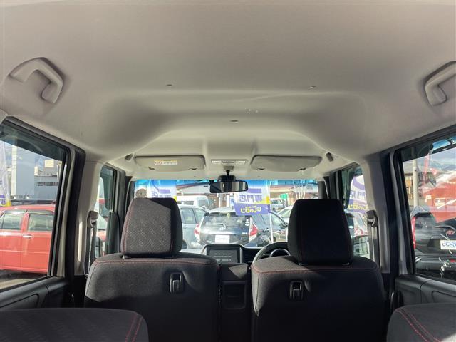 Ｎ－ＢＯＸカスタム ２トーンカラースタイル　Ｇ・Ａパッケージ　社外ナビ　両側パワースライドドア　ＥＴＣ　スマートキープッシュスタート　純正フロアマット（13枚目）