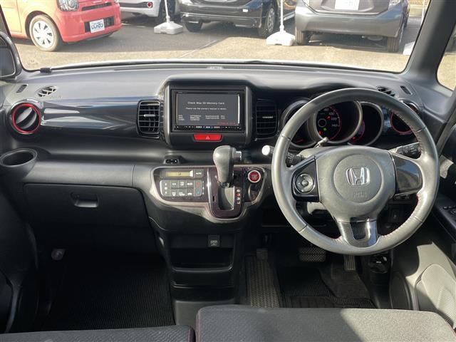 Ｎ－ＢＯＸカスタム ２トーンカラースタイル　Ｇ・Ａパッケージ　社外ナビ　両側パワースライドドア　ＥＴＣ　スマートキープッシュスタート　純正フロアマット（15枚目）