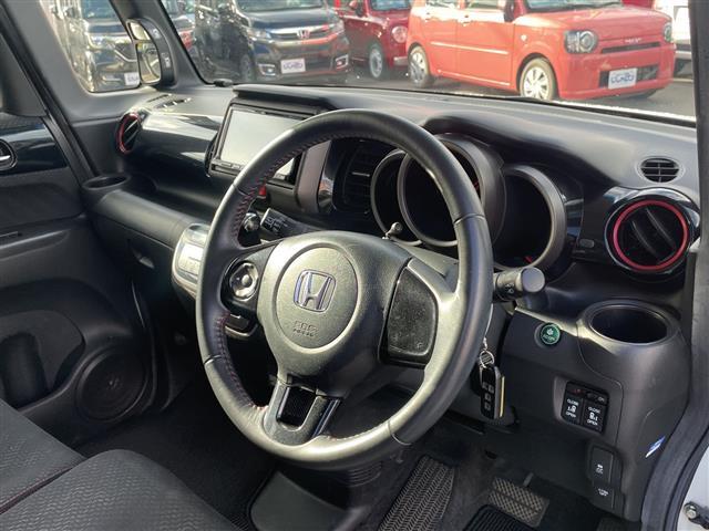 Ｎ－ＢＯＸカスタム ２トーンカラースタイル　Ｇ・Ａパッケージ　社外ナビ　両側パワースライドドア　ＥＴＣ　スマートキープッシュスタート　純正フロアマット（16枚目）