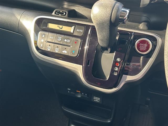 Ｎ－ＢＯＸカスタム Ｇ　ＳＳパッケージ　☆社外ナビ☆バックカメラ☆純正ＥＴＣ☆両側パワースライド☆ワンセグ☆フロアマット（3枚目）