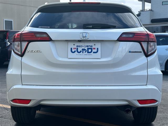 ヴェゼル ハイブリッドＺ　バックカメラ　ディーラーオプションナビ（ＣＤ，ＤＶＤ、フルセグＴＶ）　ＥＴＣ　プッシュスタート　クルーズコントロール　運転席、助手席シートヒーター　パドルシフト　ハーフレザーシート（29枚目）