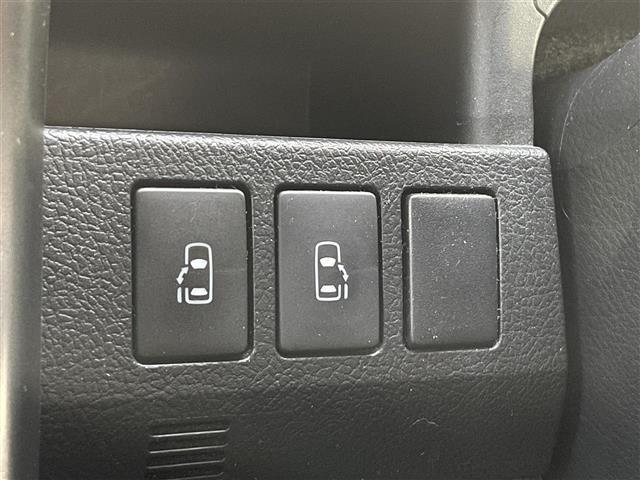 ヴォクシー ＺＳ　煌ＩＩ　純正ナビ（Ｂｌｕｅｔｏｏｔｈ、ＣＤ、ＤＶＤ）　ＥＴＣ　両側パワースライドドア　ＭＴ付ＡＴ　ステアリングリモコン　オートライト　ＩＳＯＦＩＸ（17枚目）