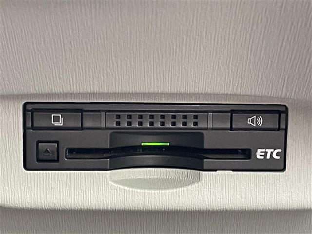 プリウス Ｇツーリングセレクション　純正ナビ　パワーシート　オートライト　ドライブレコーダー（ＳＤなし）　ビルトインＥＴＣ　プッシュスタート（17枚目）