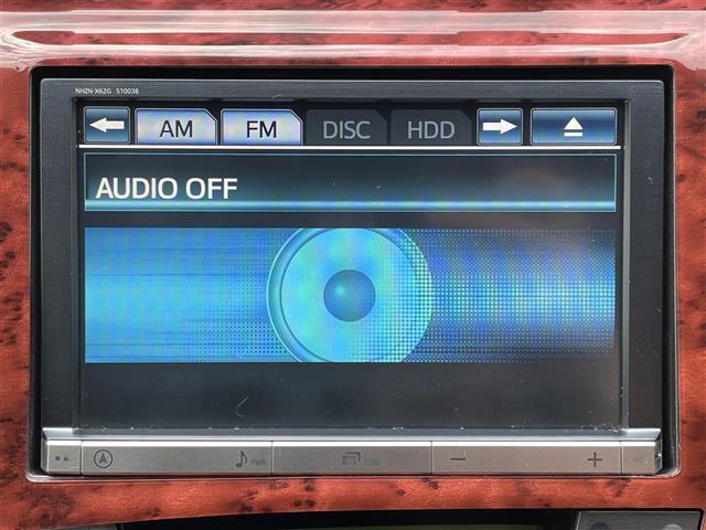 プリウス Ｓツーリングセレクション・マイコーデ　ディーラーオプションナビ　Ｂｌｕｅｔｏｏｔｈ接続　ＤＶＤ　フルセグテレビ　ビルトインＥＴＣ　プッシュスタート　バックカメラ　オートライト　ＩＳＯＦＩＸ（8枚目）