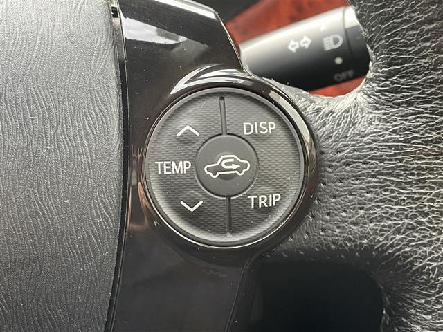 プリウス Ｓツーリングセレクション・マイコーデ　ディーラーオプションナビ　Ｂｌｕｅｔｏｏｔｈ接続　ＤＶＤ　フルセグテレビ　ビルトインＥＴＣ　プッシュスタート　バックカメラ　オートライト　ＩＳＯＦＩＸ（12枚目）