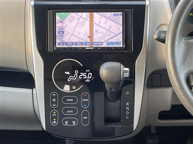 ｅＫワゴン Ｍ　社外ナビ　ＣＤ　ＤＶＤ　ＵＳＢ　ワンセグＴＶ　純正１４インチアルミホイール　オートエアコン　ヘッドランプレベライザー　アイドリングストップ（8枚目）