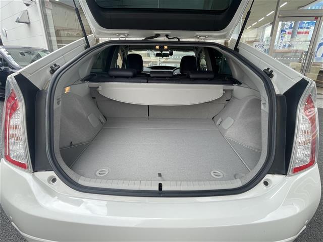 プリウス Sツーリングセレクション・マイコーデ 純正ナビ フルセグテレビ バックカメラ ステアリングリモコン ドライブレコーダー 社外レーダー コーナーセンサー LEDヘッドライト Bluetooth接続(7枚目)