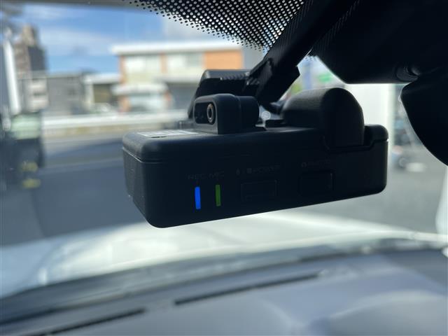 フォレスター S-リミテッド 純正ナビ 4WD アダプティブクルーズコントロール レーンキープアシスト 衝突軽減ブレーキ シートヒーター パワーシート アイドリングストップ オートライト フォグランプ パドルシフト(18枚目)