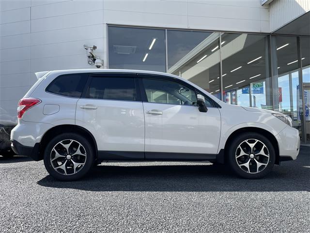 フォレスター S-リミテッド 純正ナビ 4WD アダプティブクルーズコントロール レーンキープアシスト 衝突軽減ブレーキ シートヒーター パワーシート アイドリングストップ オートライト フォグランプ パドルシフト(20枚目)
