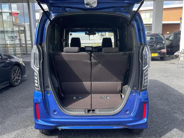 Ｎ－ＢＯＸカスタム Ｇ・Ｌホンダセンシング　純正ナビ　左側パワースライドドア　アダプティブクルーズコントロール　レーンキープアシスト　衝突軽減ブレーキ　先行車発進お知らせ　標識認識機能　オートライト　フォグランプ　ＥＴＣ（5枚目）