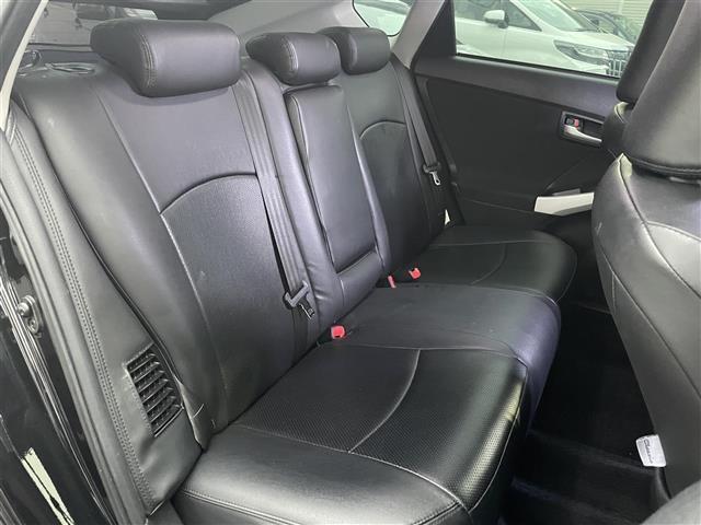 プリウス Sツーリングセレクション 純正8型ナビ フルセグTV Bluetooth DVD バックカメラ 17インチAW ヘッドライトウォッシャー ビルトインETC リア5面フィルム施工済み(4枚目)