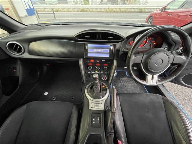 86 GTリミテッド モデリスタフルエアロ 純正17インチアルミ 純正SDナビ フルセグTV Bluetooth バックカメラ スマートキー2個 前席シートヒーター ハーフレザーシート サイドカーテンエアバッグ(2枚目)