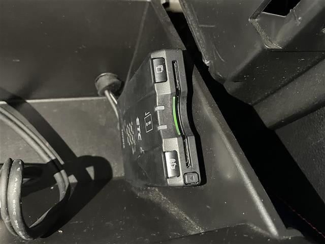 86 GTリミテッド モデリスタフルエアロ 純正17インチアルミ 純正SDナビ フルセグTV Bluetooth バックカメラ スマートキー2個 前席シートヒーター ハーフレザーシート サイドカーテンエアバッグ(12枚目)