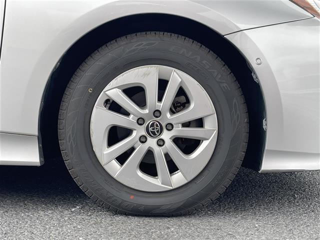 プリウス Sセーフティプラス ヘッドアップディスプレイ ACC 衝突被害軽減ブレーキ 車線逸脱抑制 純正ナビ Bluetooth バックカメラ LEDヘッドライト オートマチックハイビーム(19枚目)