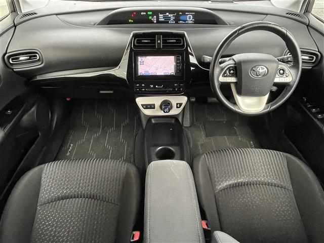 プリウス Sセーフティプラス ヘッドアップディスプレイ ACC 衝突被害軽減ブレーキ 車線逸脱抑制 純正ナビ Bluetooth バックカメラ LEDヘッドライト オートマチックハイビーム(20枚目)