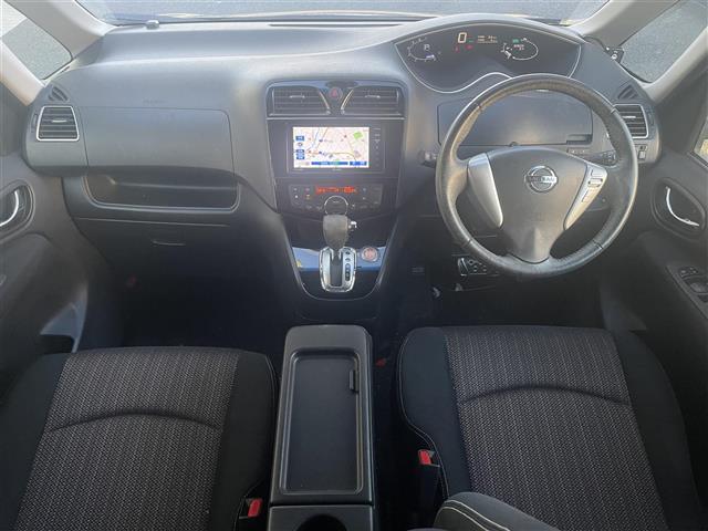 セレナ ハイウェイスター　Ｓ－ハイブリッド　社外ナビ　両側パワースライドドア　クルーズコントロール　バックカメラ　レーンキープアシスト　アイドリングストップ　ＬＥＤヘッドライト　スマートキー　コーナーセンサー　ＥＴＣ（2枚目）