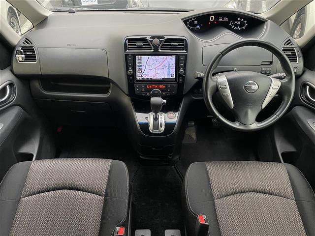 セレナ ハイウェイスター　Ｓ－ハイブリッド　純正ナビ　クルーズコントロール　エマージェンシーブレーキ　アラウンドビューモニター　両側パワースライドドア　レーンキープアシスト　純正フリップダウンモニター　オートライト　フォグランプ　電動格納ミラー（2枚目）