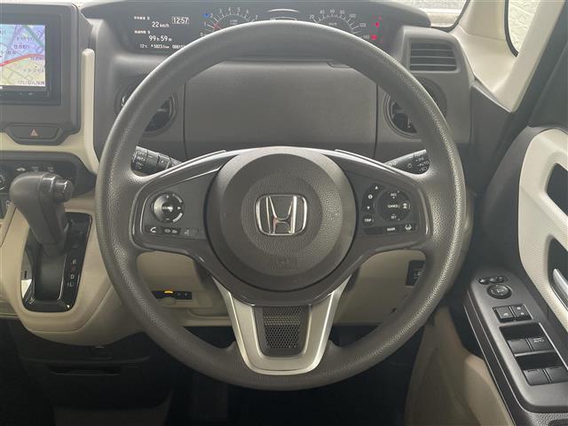 Ｎ－ＢＯＸ Ｇ・Ｌホンダセンシング　社外ナビ　アダプティブクルーズコントロール　衝突軽減ブレーキ　レーンキープアシスト　オートハイビーム　先行車発信お知らせ機能　標識認識機能　左側パワースライドドア　オートライト　バックカメラ　ＥＴＣ（9枚目）