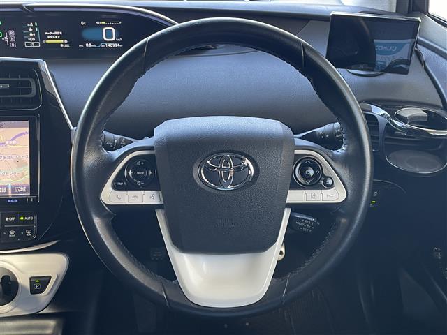 プリウス Sセーフティプラス エアロパーツ 17インチAW 9インチナビ フルセグTV DVD HDMI Bluetooth ヘッドアップディスプレイ レーダークルーズ 車線逸脱抑制(9枚目)