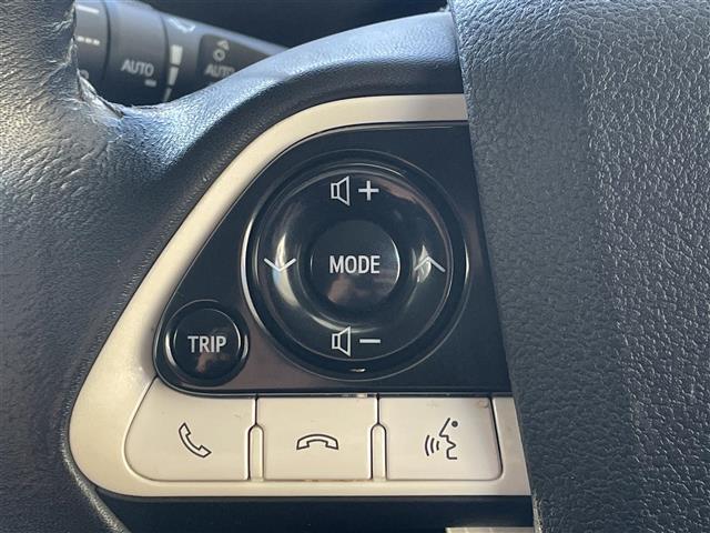 プリウス Sセーフティプラス エアロパーツ 17インチAW 9インチナビ フルセグTV DVD HDMI Bluetooth ヘッドアップディスプレイ レーダークルーズ 車線逸脱抑制(10枚目)