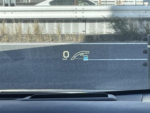 プリウス Sセーフティプラス エアロパーツ 17インチAW 9インチナビ フルセグTV DVD HDMI Bluetooth ヘッドアップディスプレイ レーダークルーズ 車線逸脱抑制(13枚目)