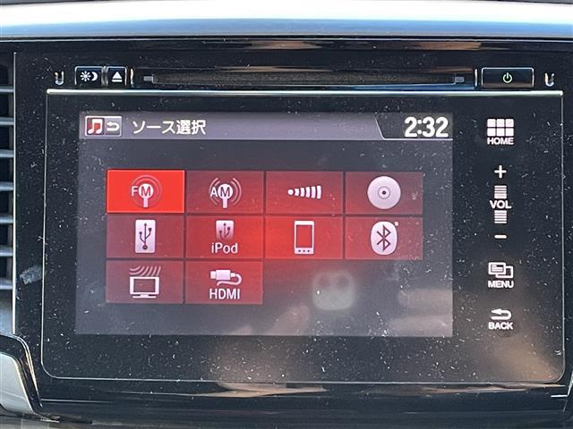 オデッセイ アブソルート　純正ナビ　左側パワースライドドア　衝突軽減ブレーキ　クルーズコントロール　アイドリングストップ　バックカメラ　オートライト　フォグランプ　パドルシフト　電動格納ミラー　ＥＴＣ（8枚目）