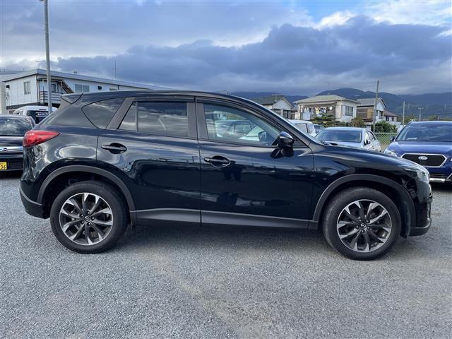 ＣＸ－５ ＸＤ　Ｌパッケージ　純正ＳＤナビ／Ｂｌｕｅｔｏｏｔｈ／ＣＤ／ＤＶＤ／フルセグＴＶ／ＵＳＢ／ＡＵＸ　バックカメラ　ＥＴＣ　前後ドライブレコーダー　ブラインドスポットモニター　衝突軽減ブレーキ　レーンキープアシスト（32枚目）