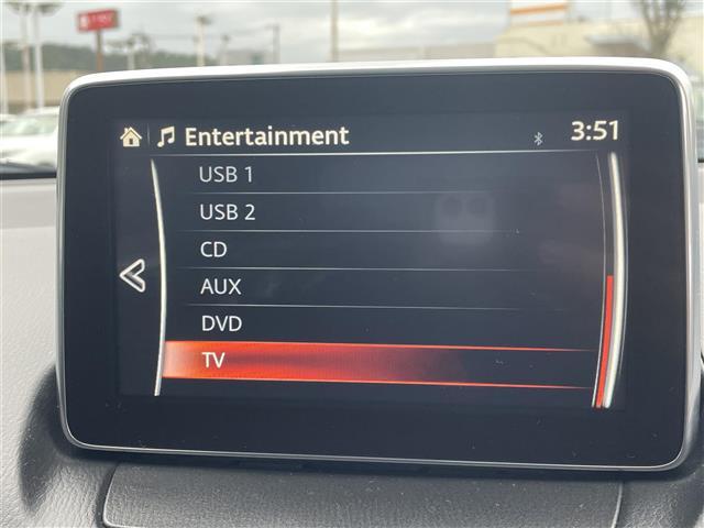 ＣＸ－３ ＸＤ　ツーリング　純正ＳＤナビ／Ｂｌｕｅｔｏｏｔｈ／ＤＶＤ／ＣＤ／地デジＴＶ／ＵＳＢ／ＡＵＸ　バックカメラＥＴＣ　衝突軽減ブレーキ　ブラインドスポットモニター　ドライブレコーダー　オートライト　スマートキー（5枚目）