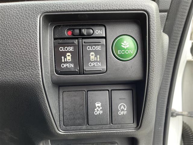 オデッセイ アブソルート・ＥＸ　純正ナビ／Ｂｌｕｅｔｏｏｔｈ／ＵＳＢ／ＣＤ　バックカメラ　ＥＴＣ　衝突軽減ブレーキ　両側パワースライドドア　ドライブレコーダー　運転席パワーシート　オートライト　ＨＩＤ（3枚目）